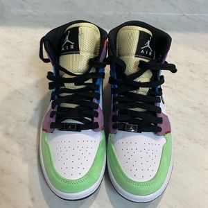 Wmns Air Jordan 1 Mid SE 'Lightbulb' – Size US 7 W